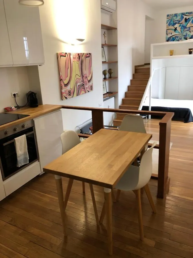 Apartmán Casa Pagano Un Pezzo Di Cielo Su Milano 0*,  Itálie